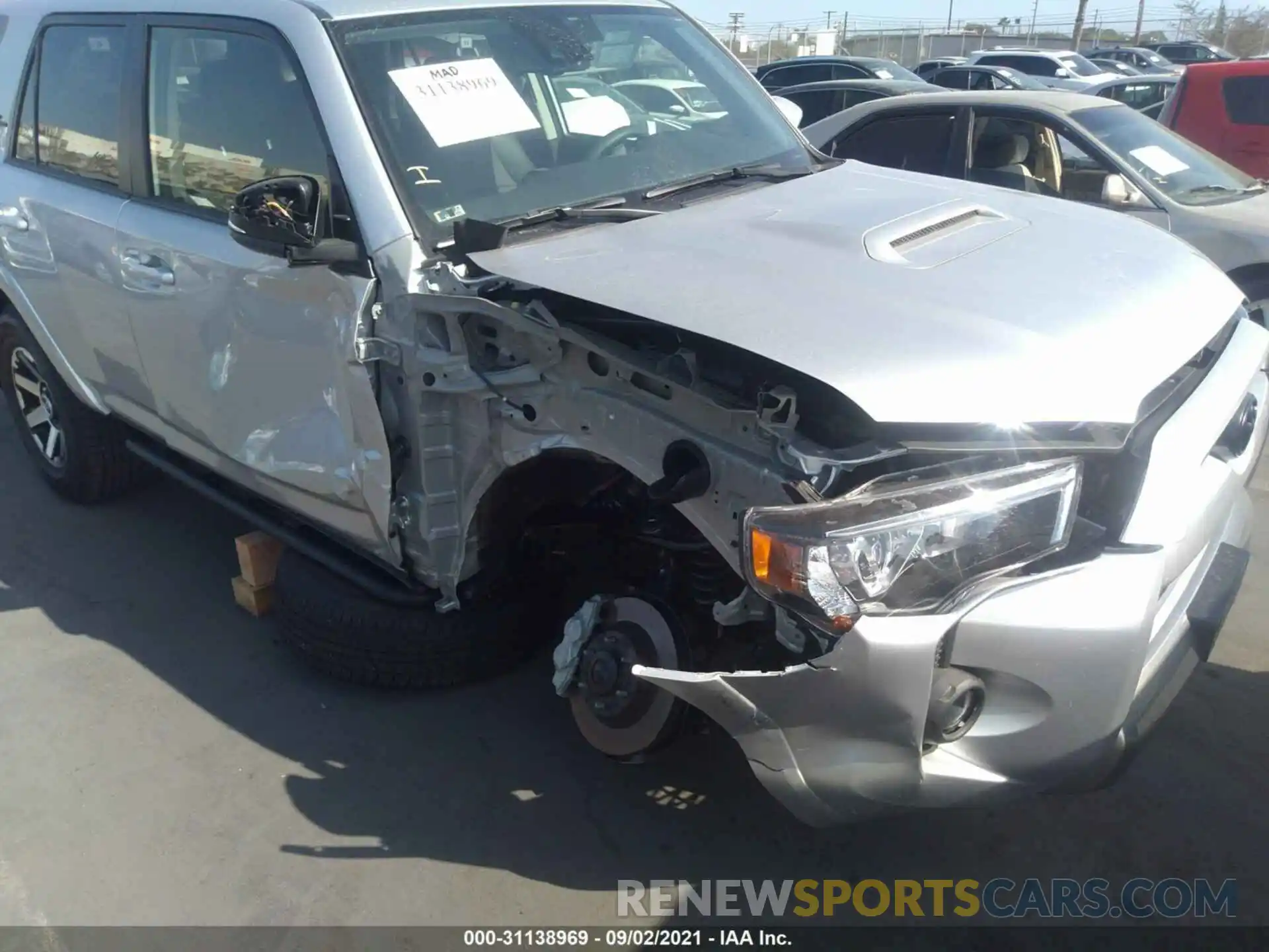 6 Photograph of a damaged car JTERU5JR8M5942260 TOYOTA 4RUNNER 2021