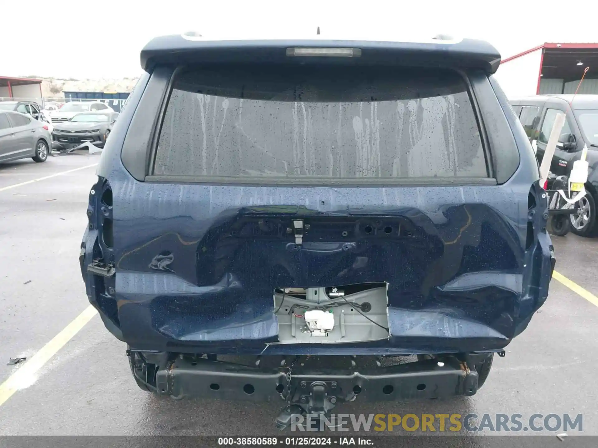 17 Photograph of a damaged car JTERU5JR9M5840448 TOYOTA 4RUNNER 2021