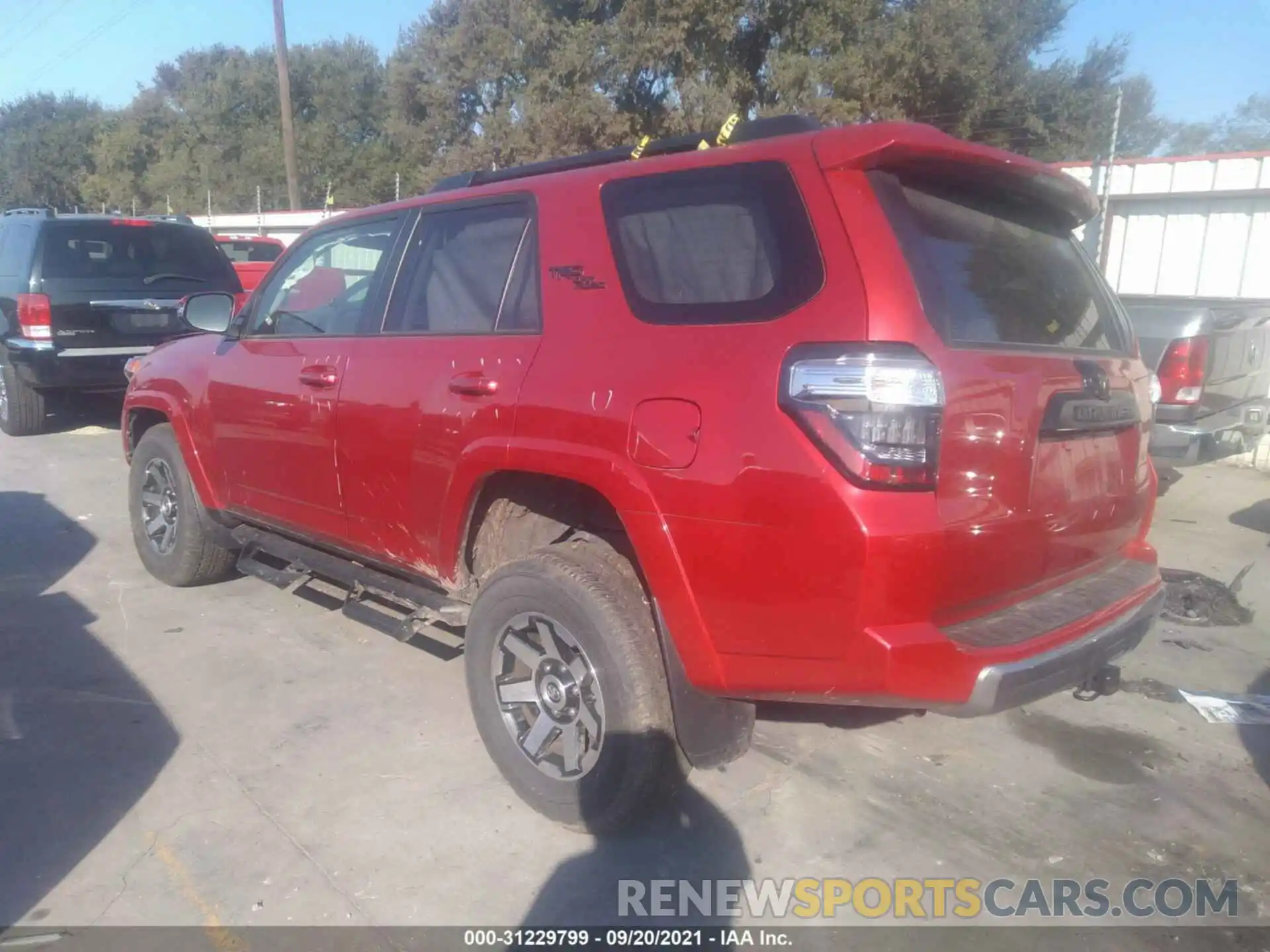 3 Photograph of a damaged car JTERU5JR9M5846170 TOYOTA 4RUNNER 2021