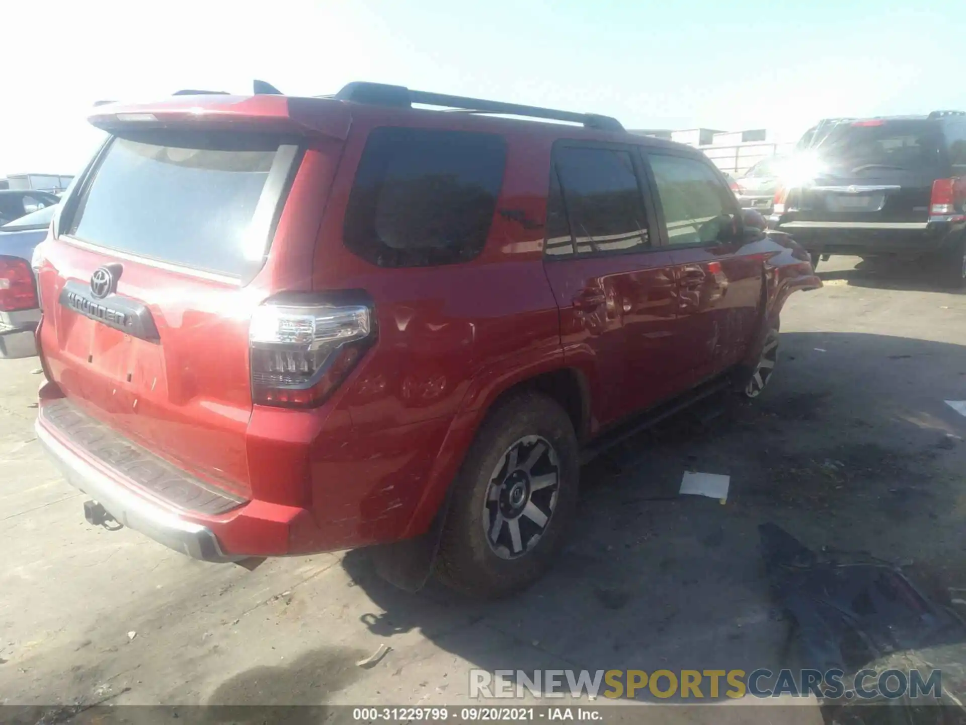 4 Photograph of a damaged car JTERU5JR9M5846170 TOYOTA 4RUNNER 2021