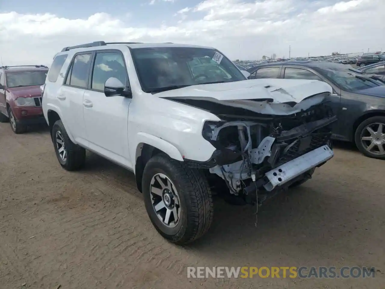 1 Photograph of a damaged car JTERU5JR9M5852647 TOYOTA 4RUNNER 2021