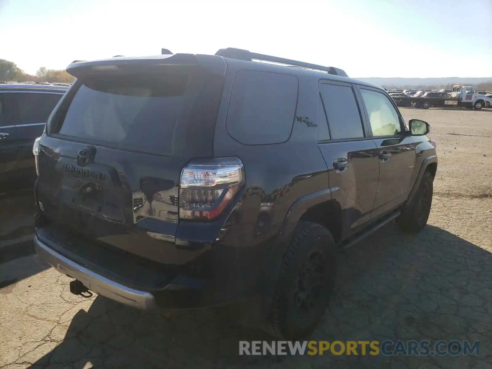 4 Photograph of a damaged car JTERU5JR9M5890637 TOYOTA 4RUNNER 2021