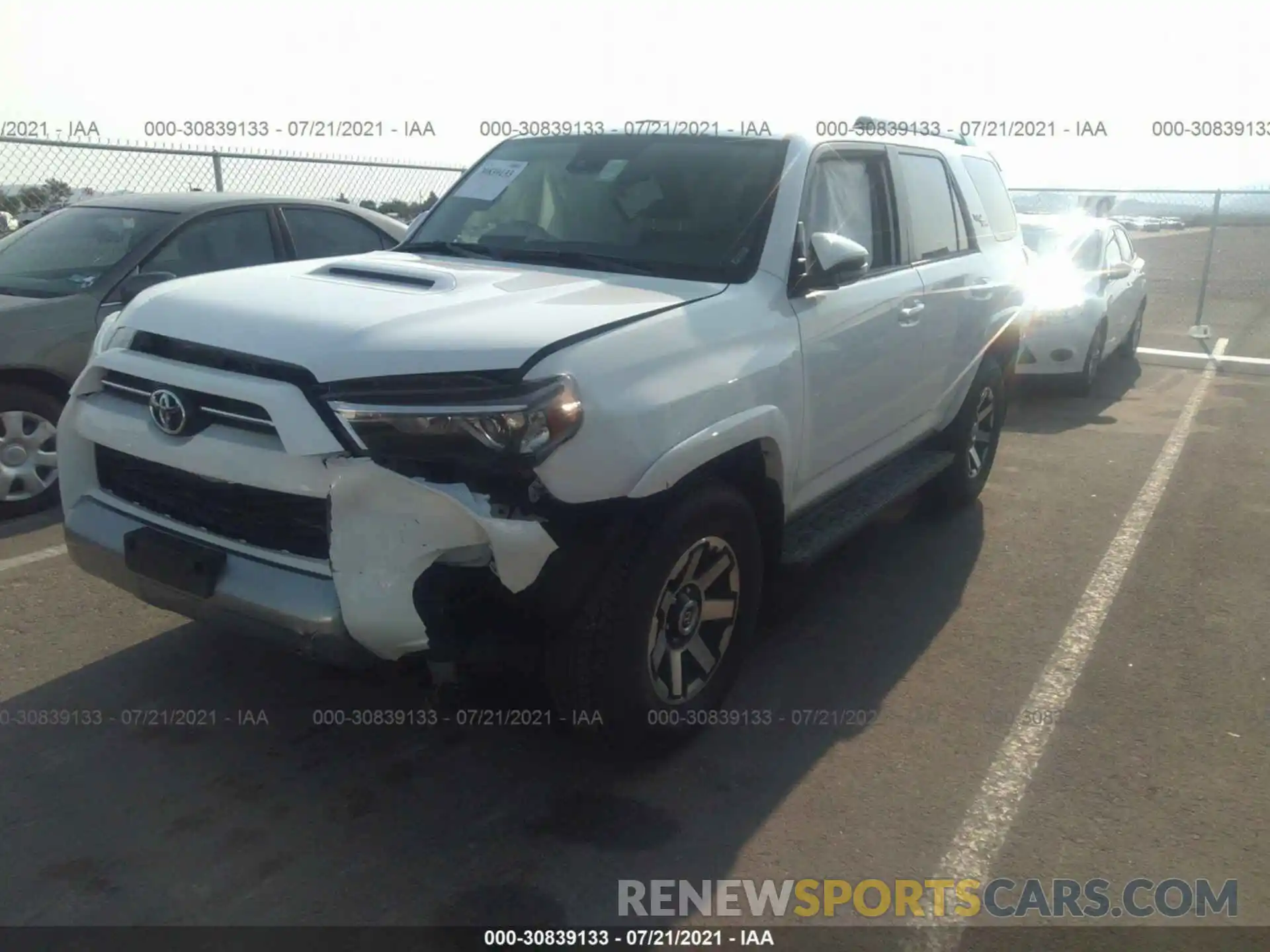 2 Фотография поврежденного автомобиля JTERU5JR9M5901054 TOYOTA 4RUNNER 2021