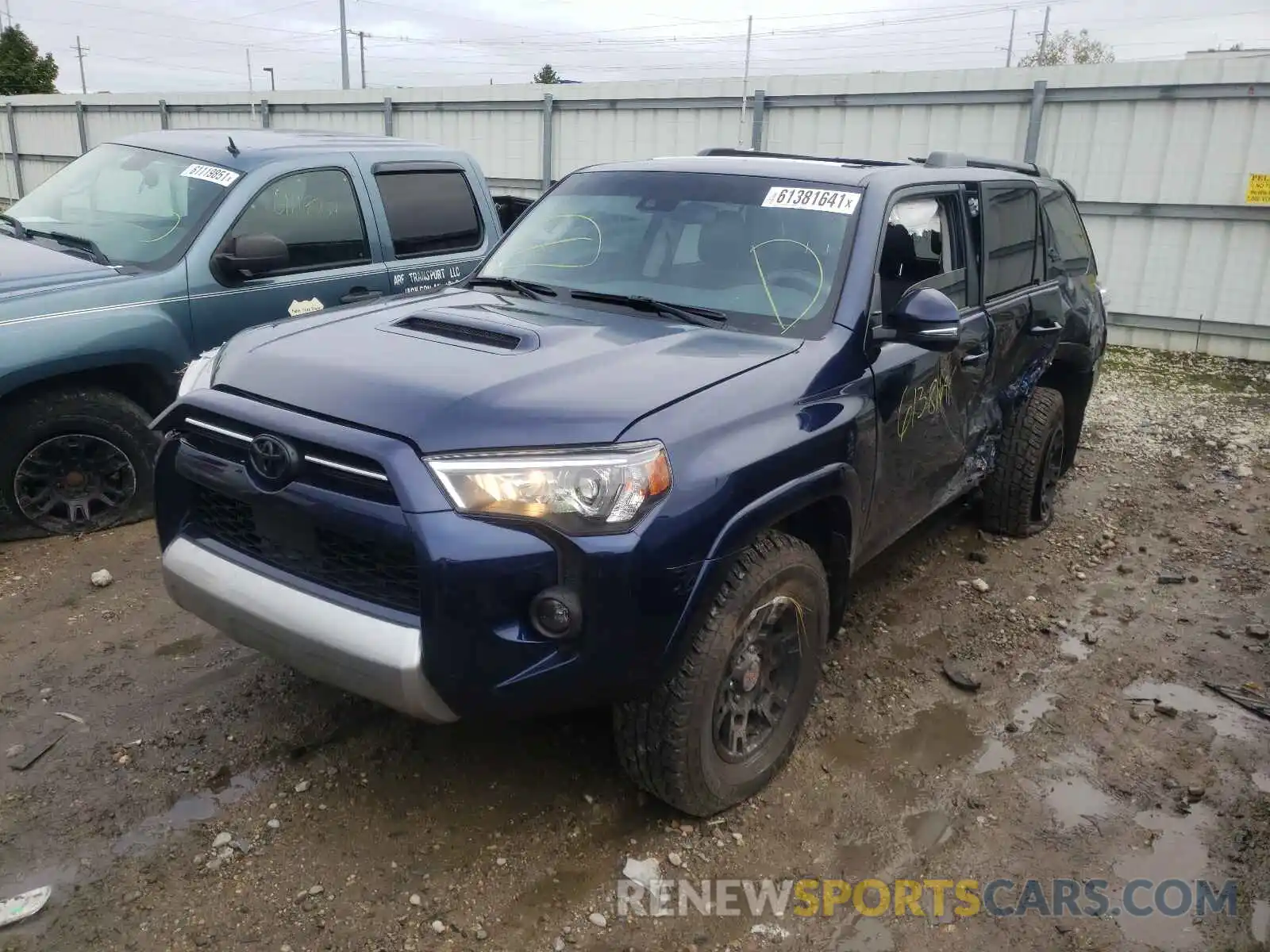 2 Photograph of a damaged car JTERU5JR9M5916282 TOYOTA 4RUNNER 2021