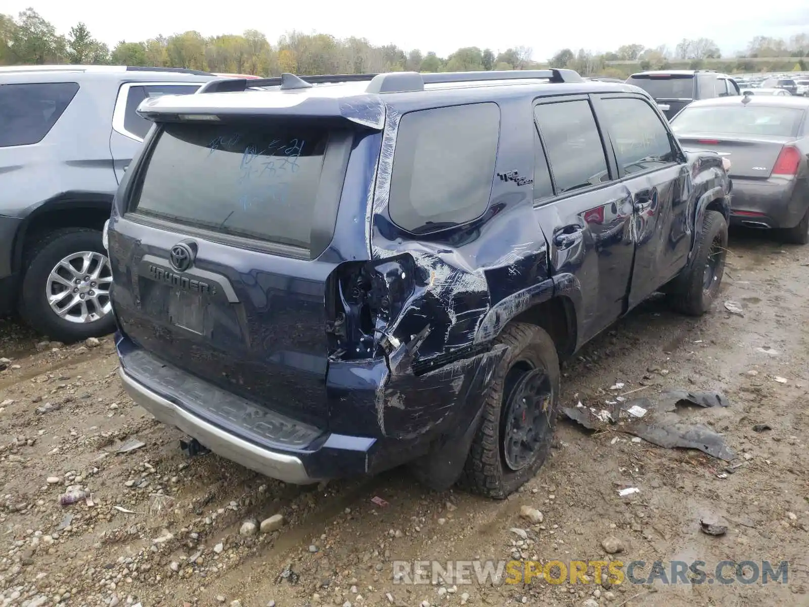 4 Фотография поврежденного автомобиля JTERU5JR9M5916282 TOYOTA 4RUNNER 2021