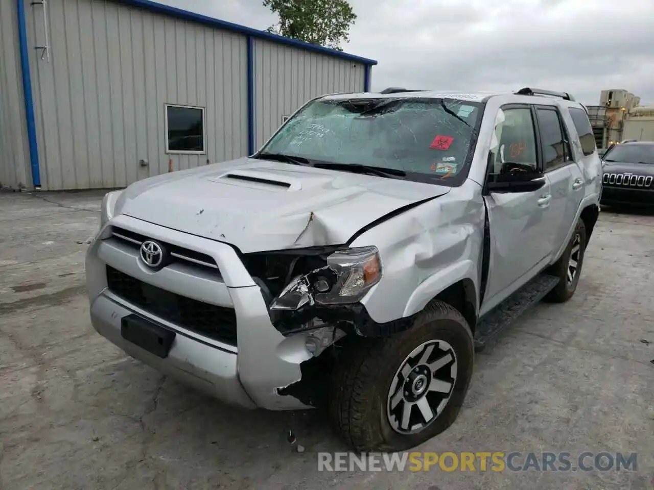 2 Photograph of a damaged car JTERU5JR9M5928576 TOYOTA 4RUNNER 2021