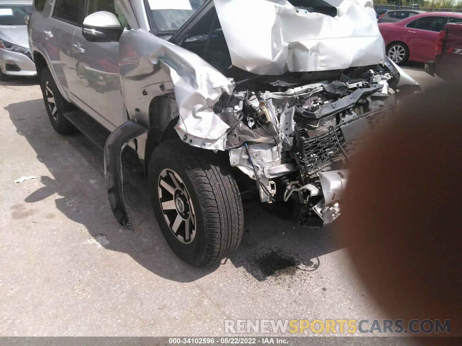 1 Photograph of a damaged car JTERU5JR9M5929582 TOYOTA 4RUNNER 2021