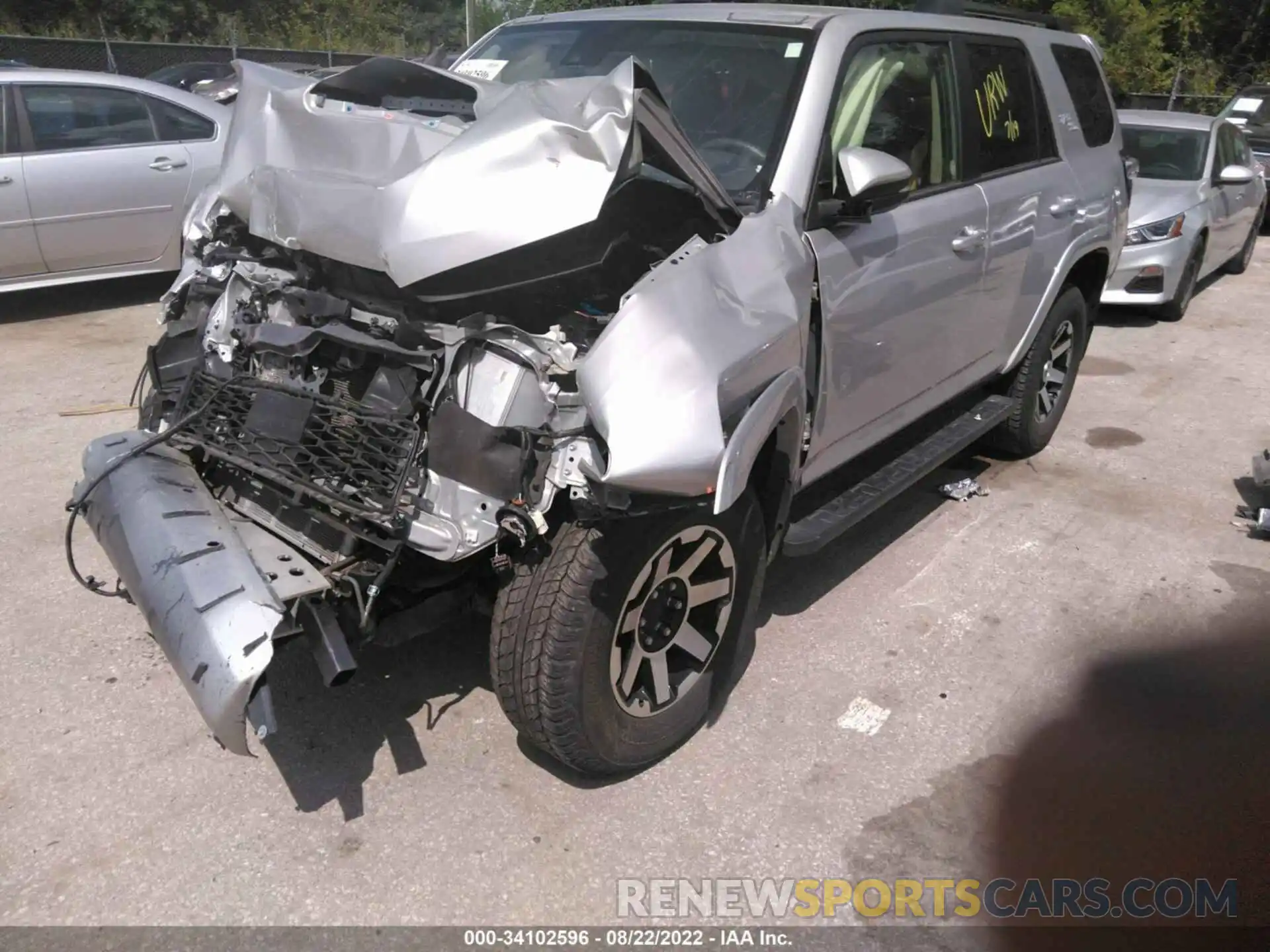 2 Photograph of a damaged car JTERU5JR9M5929582 TOYOTA 4RUNNER 2021