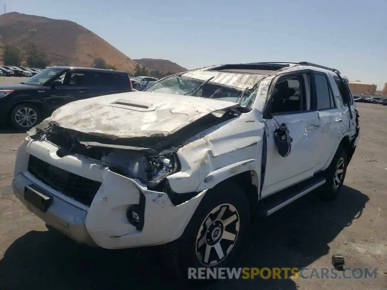 2 Photograph of a damaged car JTERU5JRXM5842225 TOYOTA 4RUNNER 2021