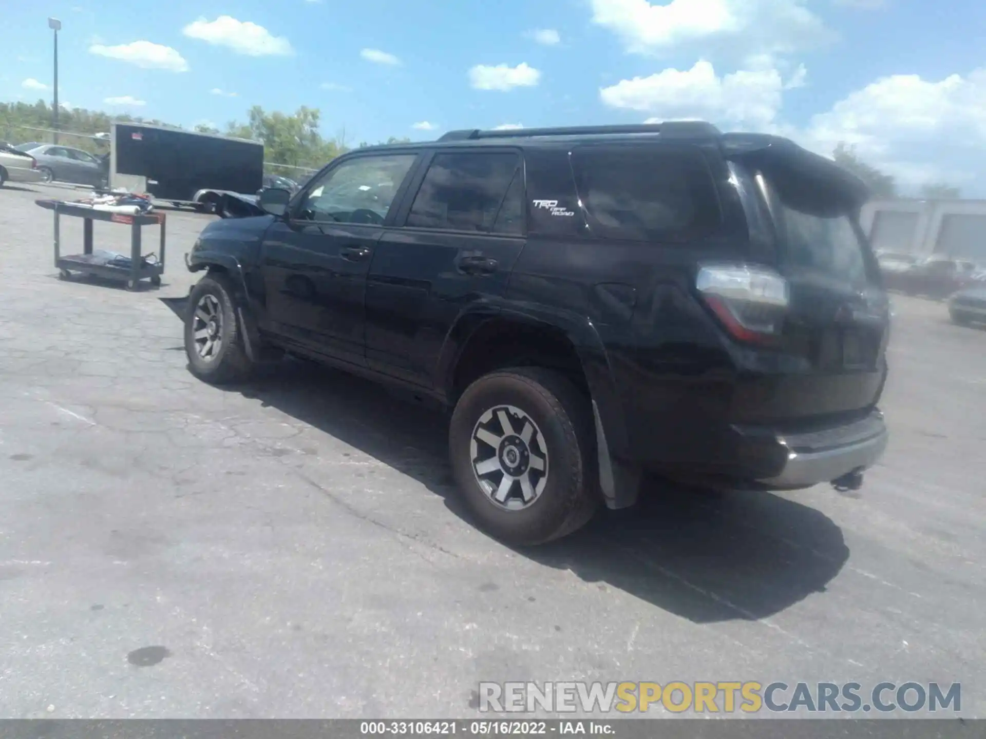 3 Photograph of a damaged car JTERU5JRXM5867349 TOYOTA 4RUNNER 2021