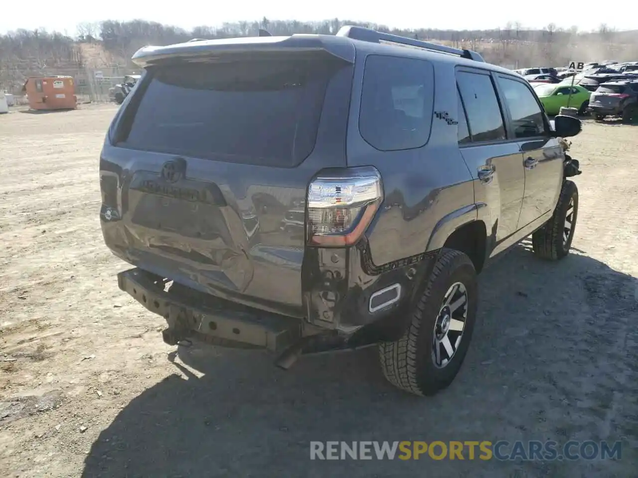 4 Photograph of a damaged car JTERU5JRXM5937514 TOYOTA 4RUNNER 2021