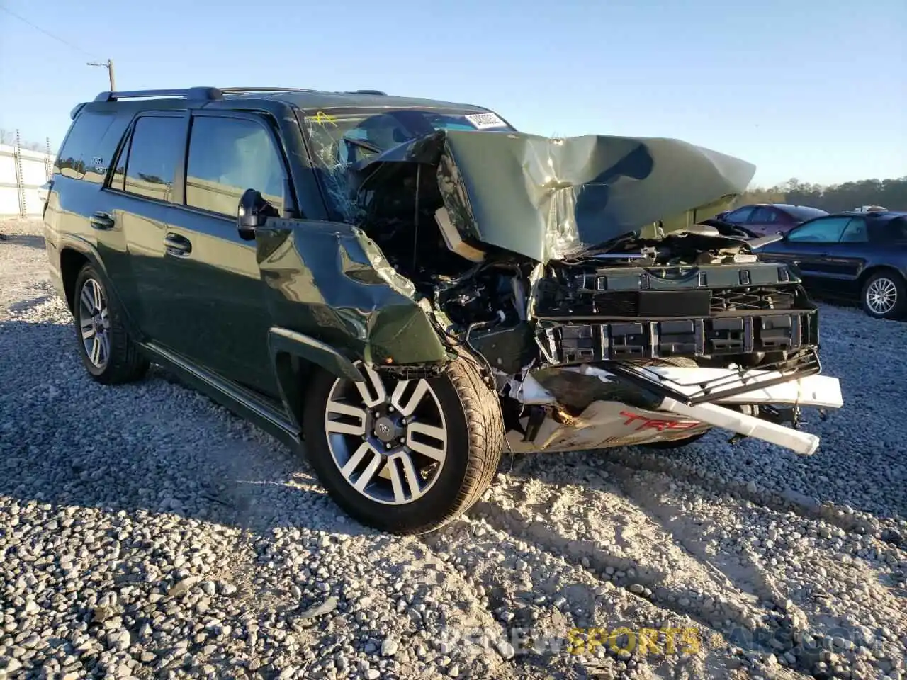 1 Photograph of a damaged car JTEAU5JR1N5252333 TOYOTA 4RUNNER 2022