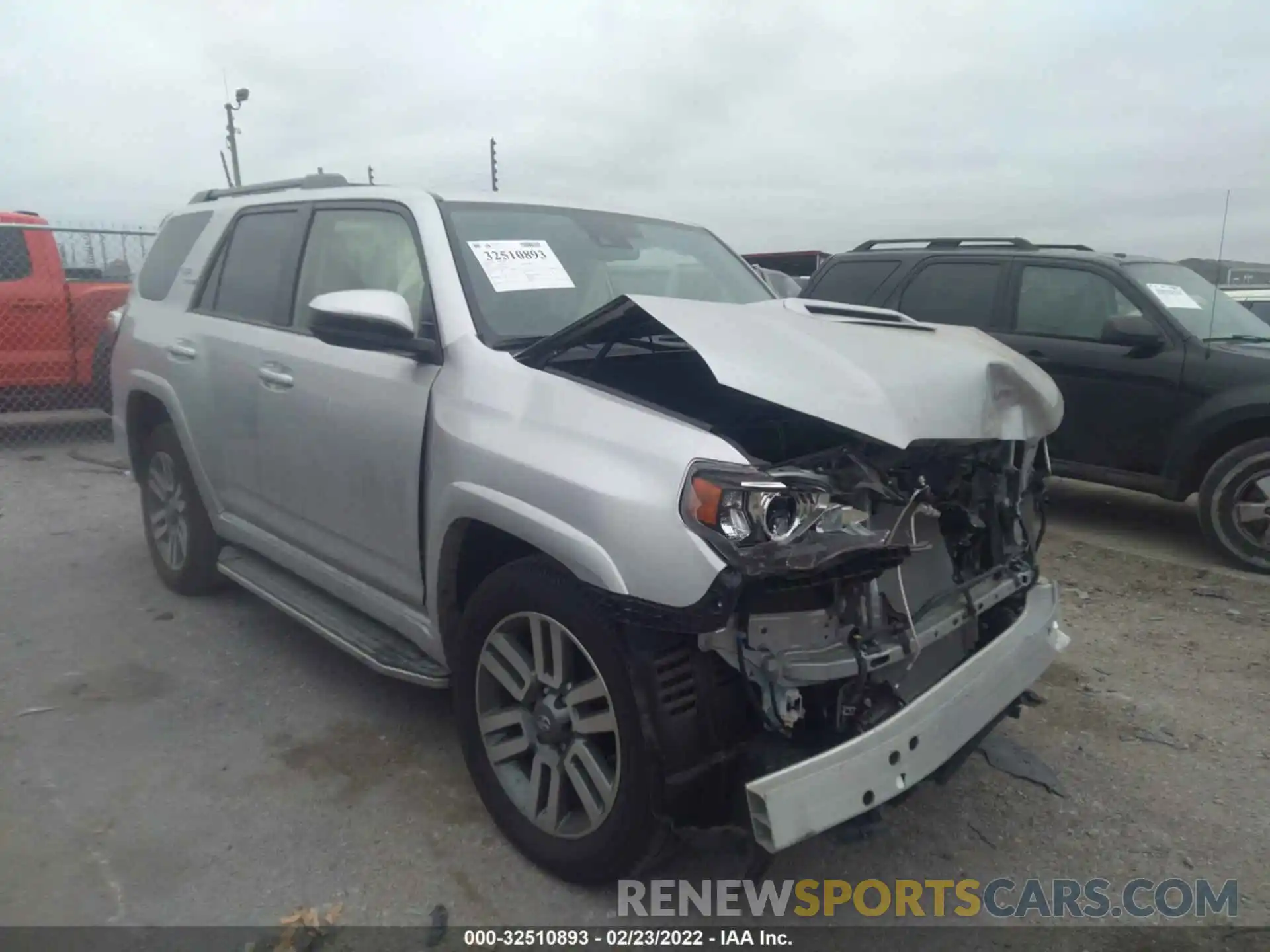 1 Photograph of a damaged car JTEAU5JR4N5254089 TOYOTA 4RUNNER 2022