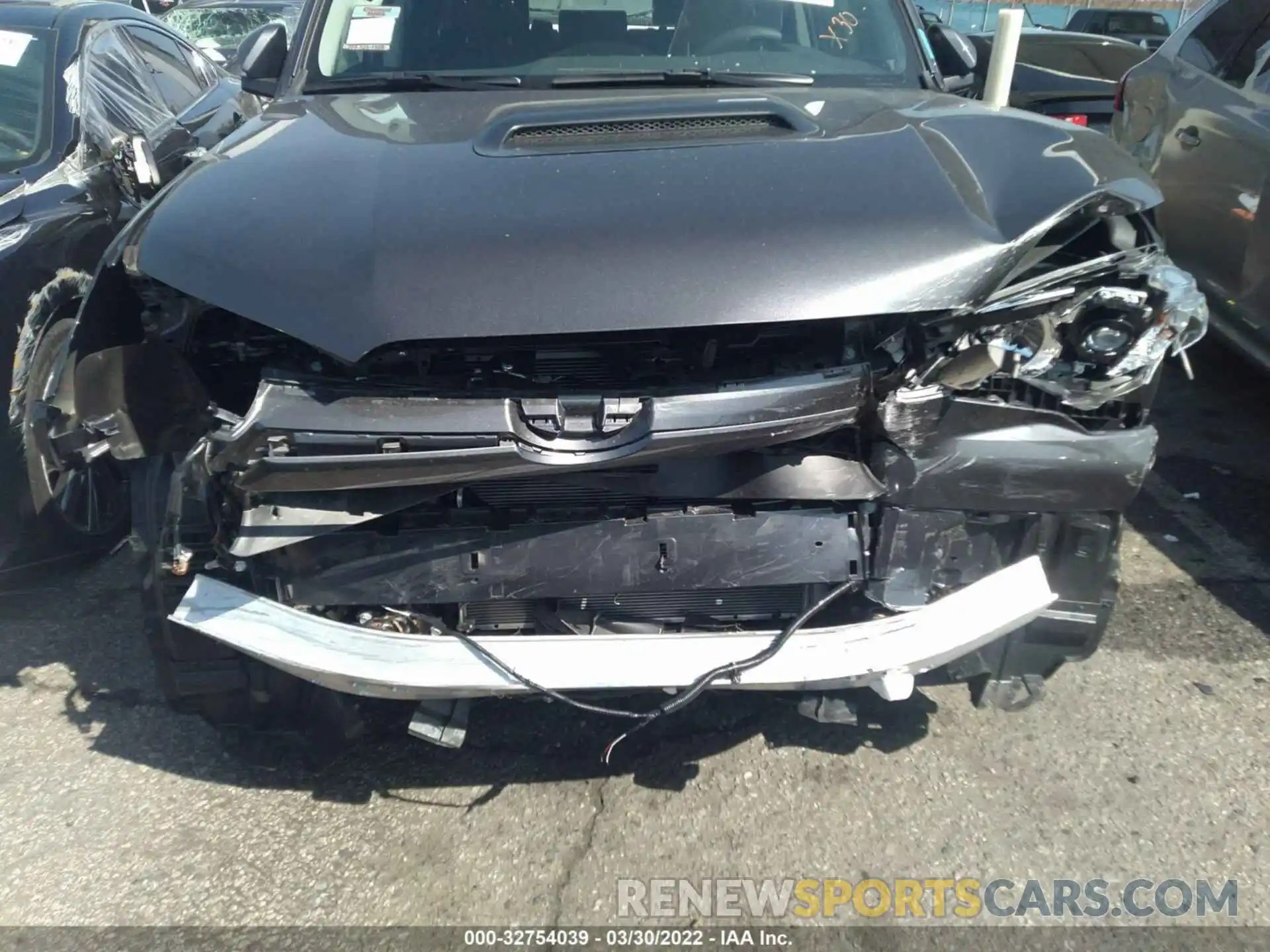 6 Photograph of a damaged car JTEAU5JR5N5261858 TOYOTA 4RUNNER 2022