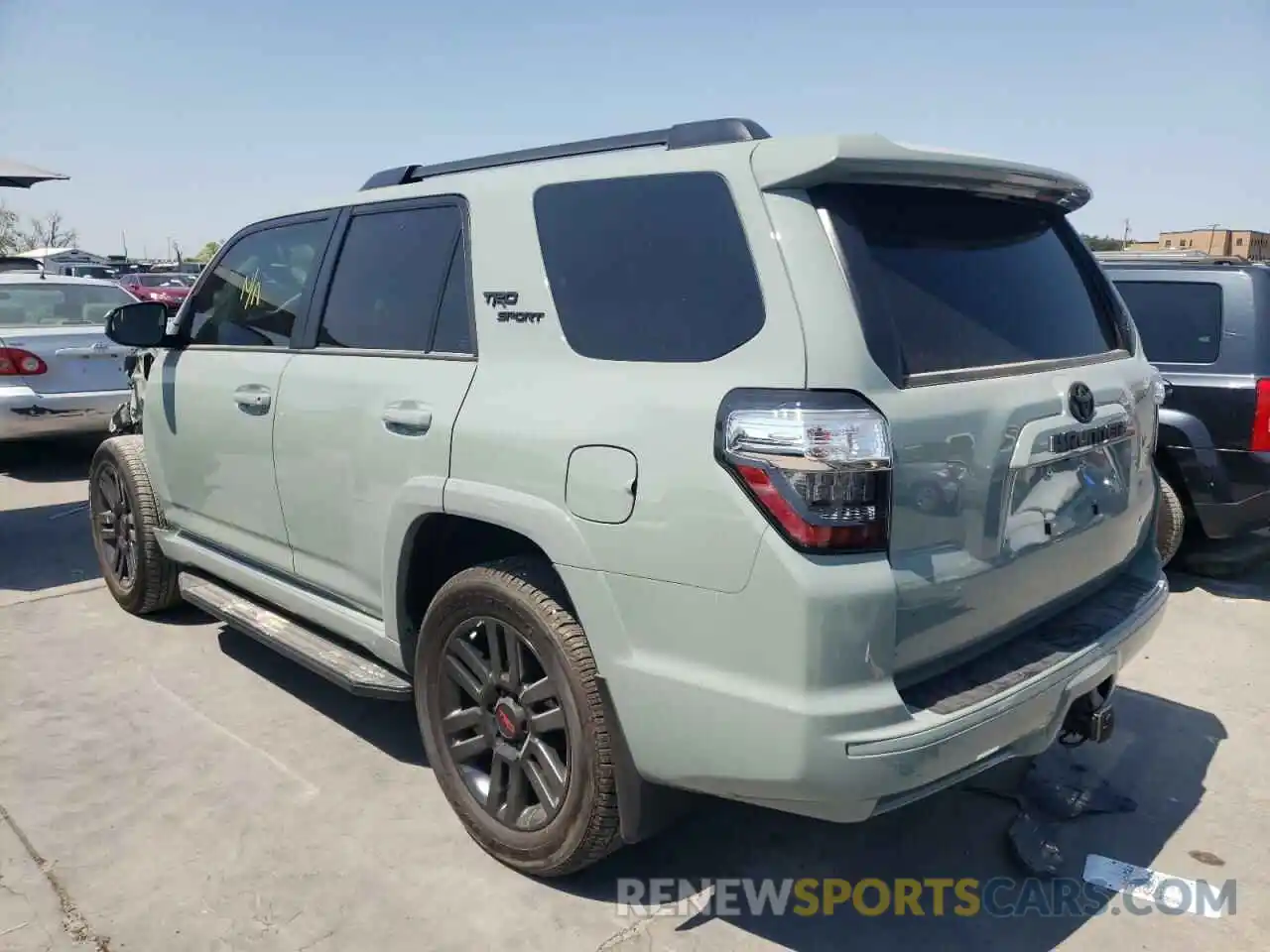 3 Photograph of a damaged car JTEAU5JR7N5258024 TOYOTA 4RUNNER 2022