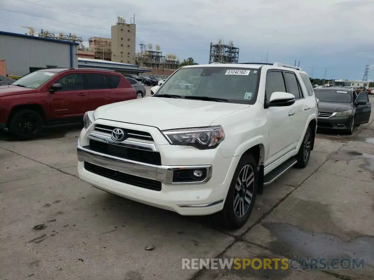 2 Photograph of a damaged car JTEDU5JR9N5251928 TOYOTA 4RUNNER 2022