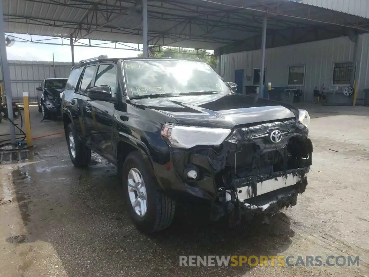 1 Photograph of a damaged car JTEEU5JR2N5263343 TOYOTA 4RUNNER 2022