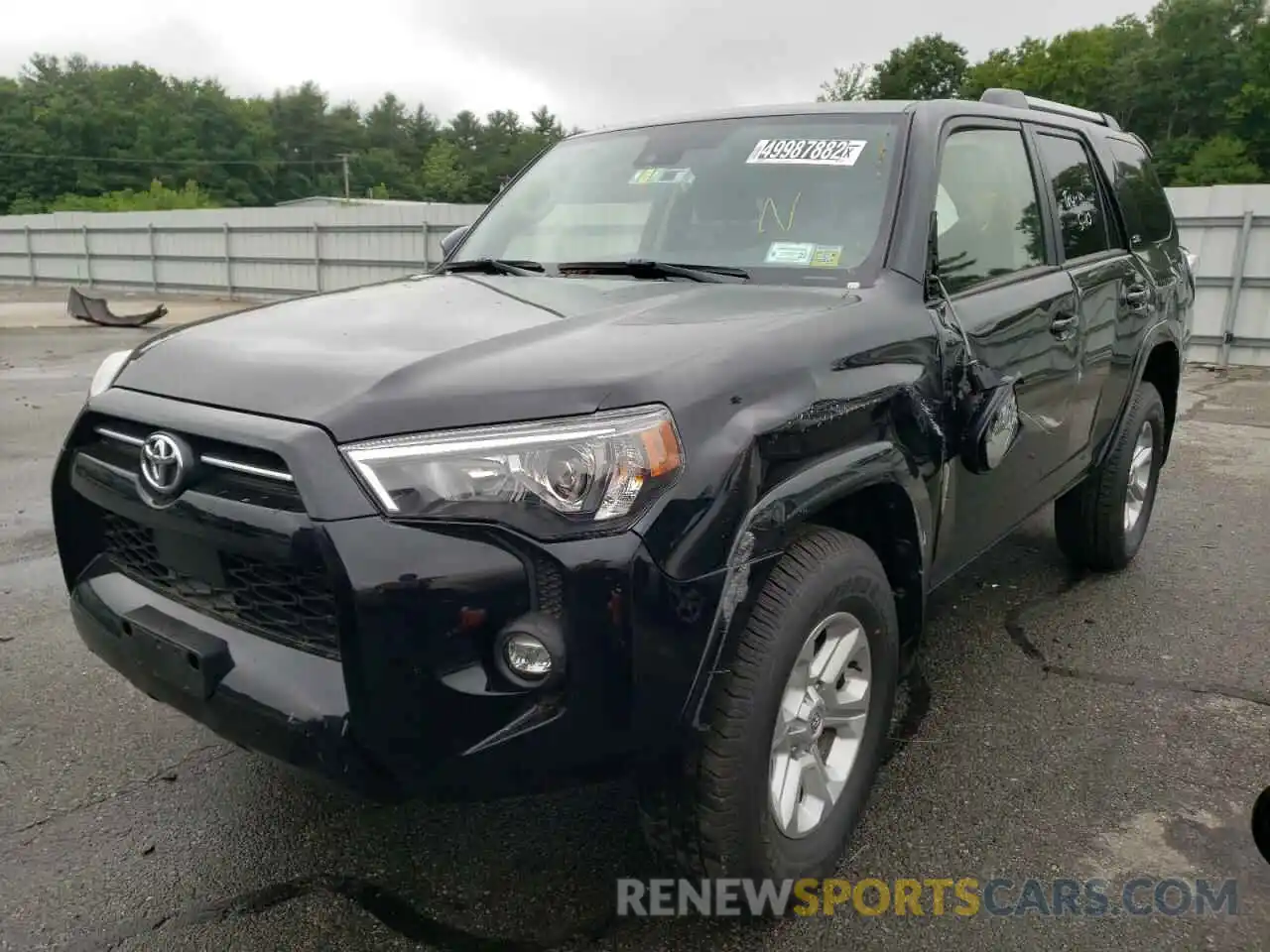 2 Photograph of a damaged car JTEEU5JR2N5265612 TOYOTA 4RUNNER 2022