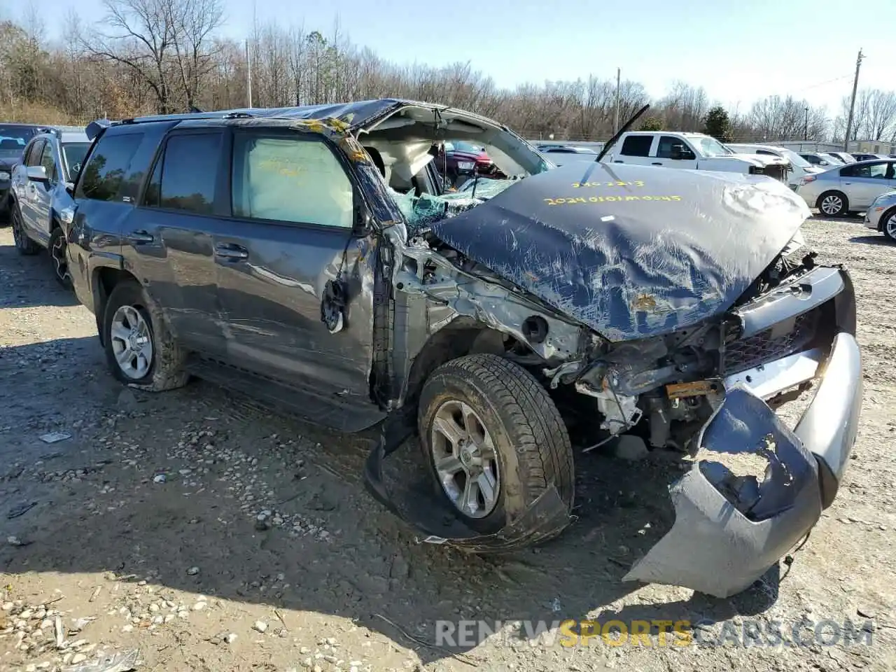 4 Photograph of a damaged car JTEEU5JR3N5262055 TOYOTA 4RUNNER 2022