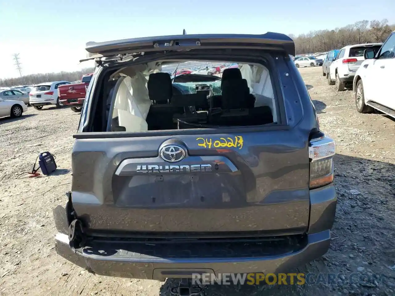 6 Photograph of a damaged car JTEEU5JR3N5262055 TOYOTA 4RUNNER 2022