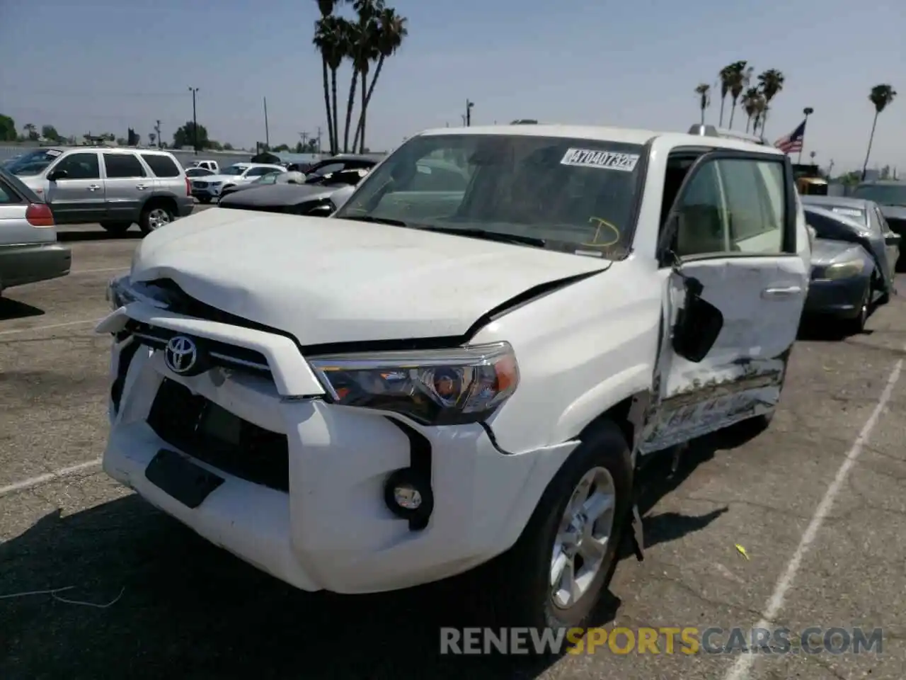 2 Photograph of a damaged car JTEEU5JR3N5265120 TOYOTA 4RUNNER 2022