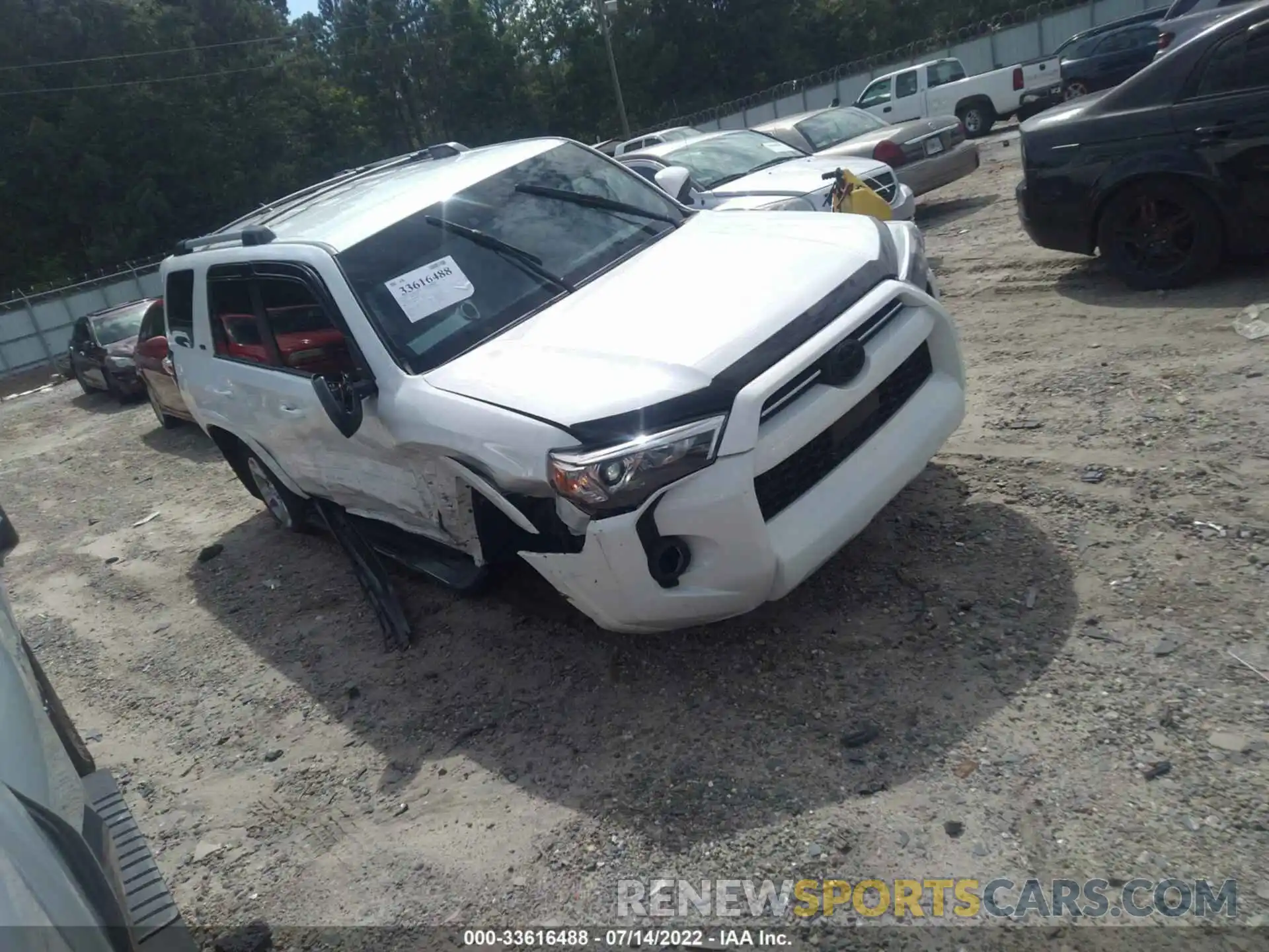 1 Photograph of a damaged car JTEEU5JR4N5253767 TOYOTA 4RUNNER 2022