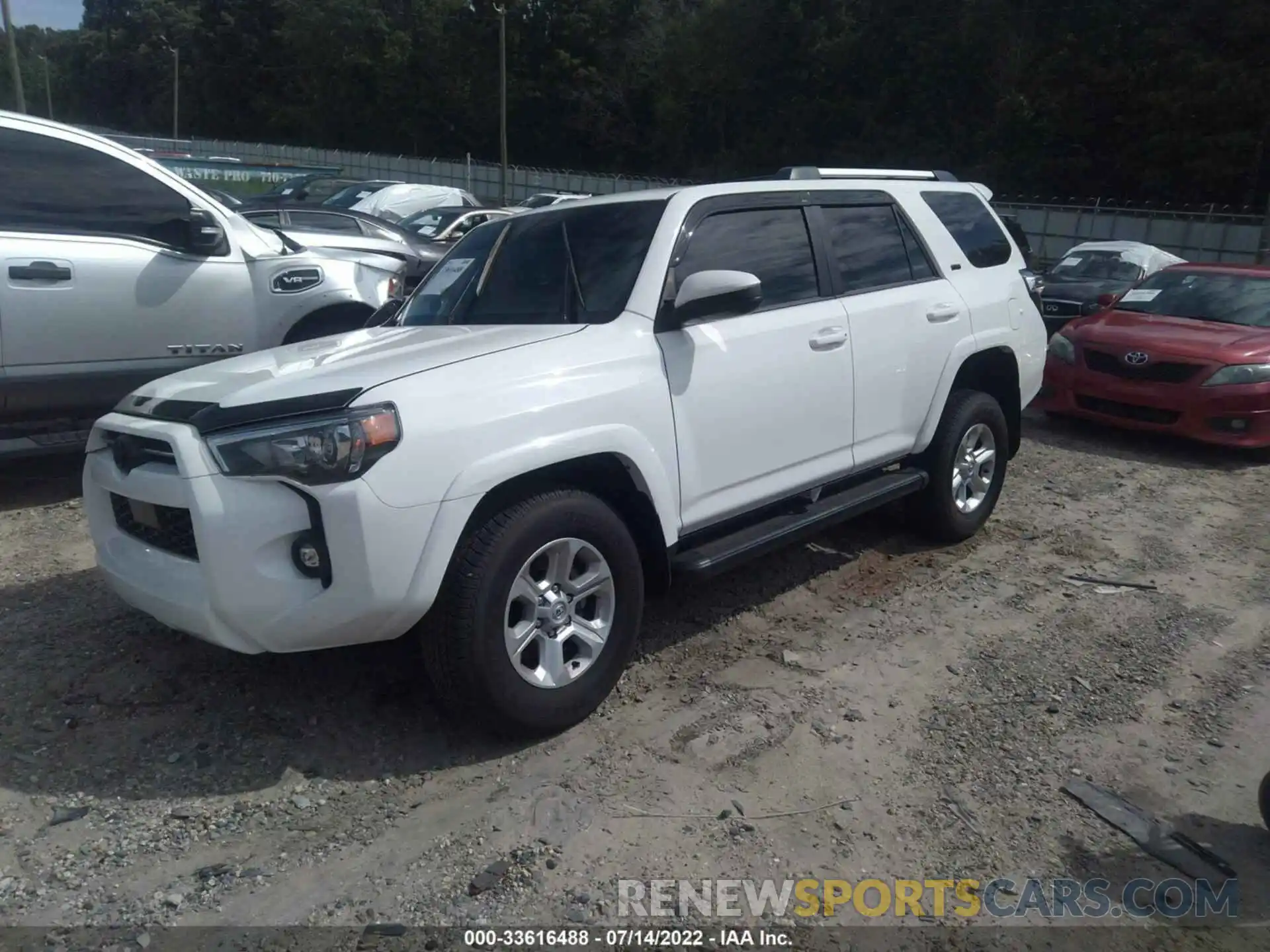 2 Photograph of a damaged car JTEEU5JR4N5253767 TOYOTA 4RUNNER 2022