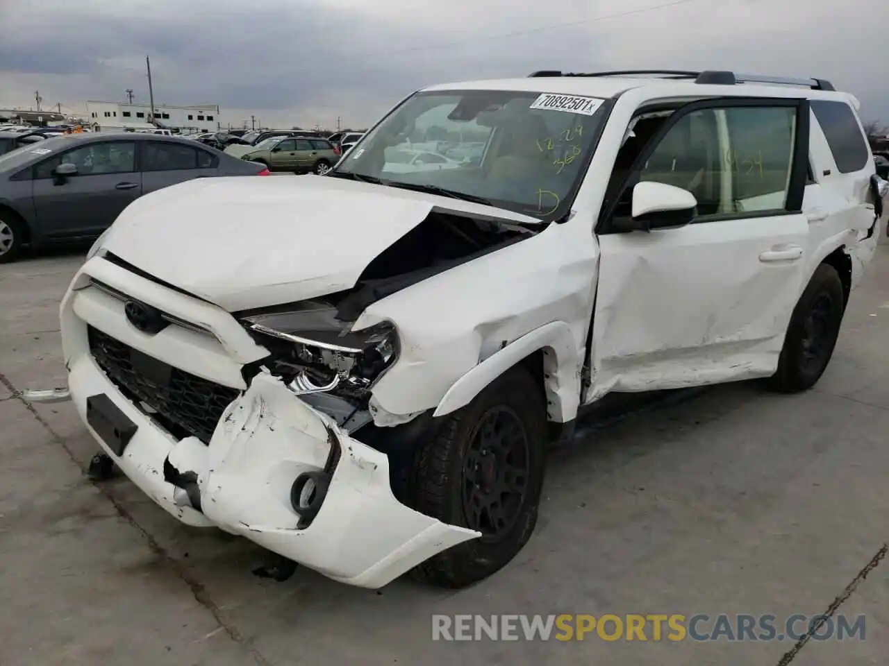 9 Photograph of a damaged car JTEEU5JR5N5251865 TOYOTA 4RUNNER 2022