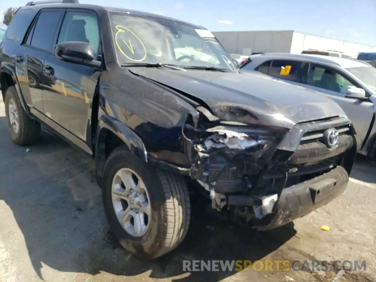 9 Photograph of a damaged car JTEEU5JR5N5252028 TOYOTA 4RUNNER 2022