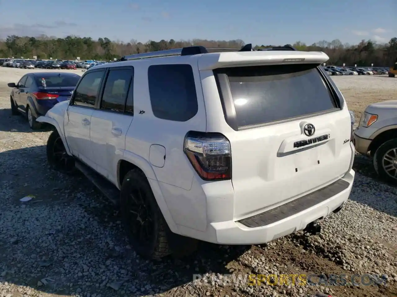 3 Photograph of a damaged car JTEEU5JR5N5255365 TOYOTA 4RUNNER 2022