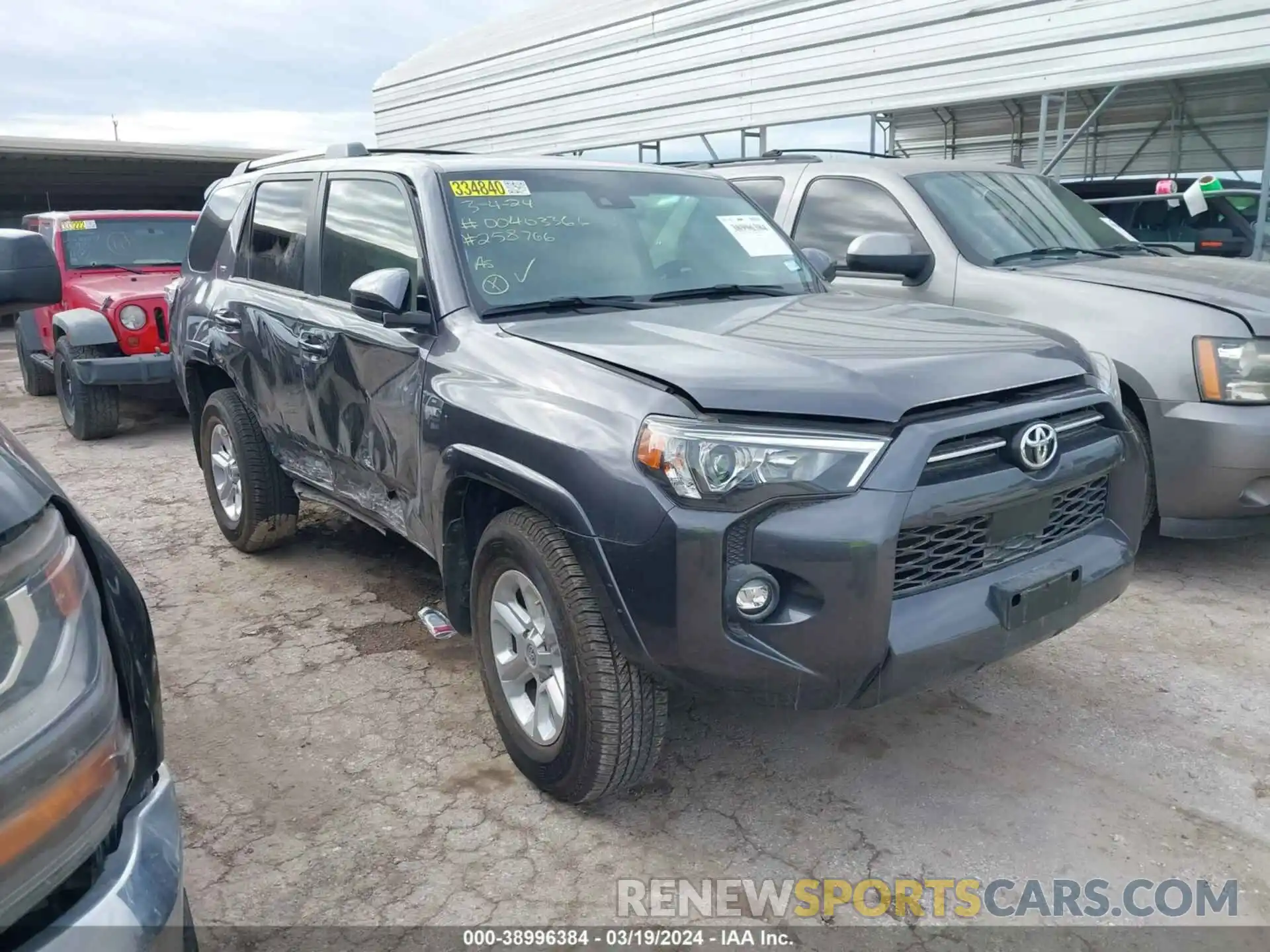 1 Photograph of a damaged car JTEEU5JR5N5258766 TOYOTA 4RUNNER 2022