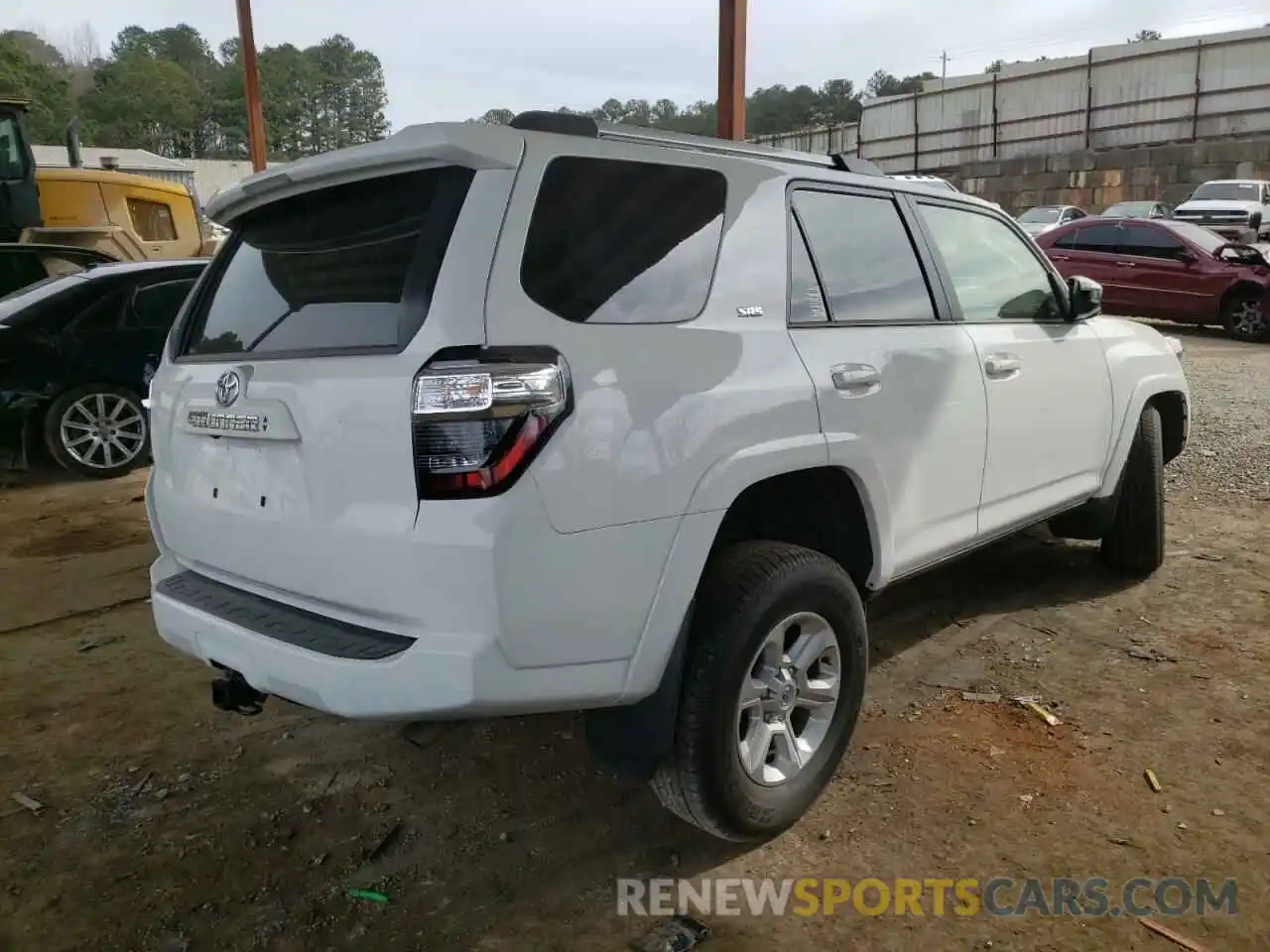 4 Photograph of a damaged car JTEEU5JR7N5254489 TOYOTA 4RUNNER 2022