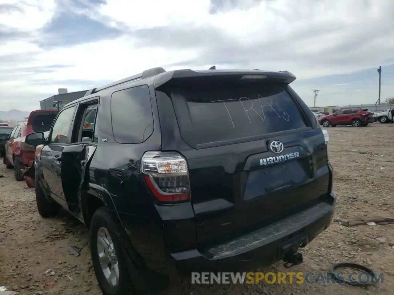 3 Photograph of a damaged car JTEEU5JR9N5259323 TOYOTA 4RUNNER 2022