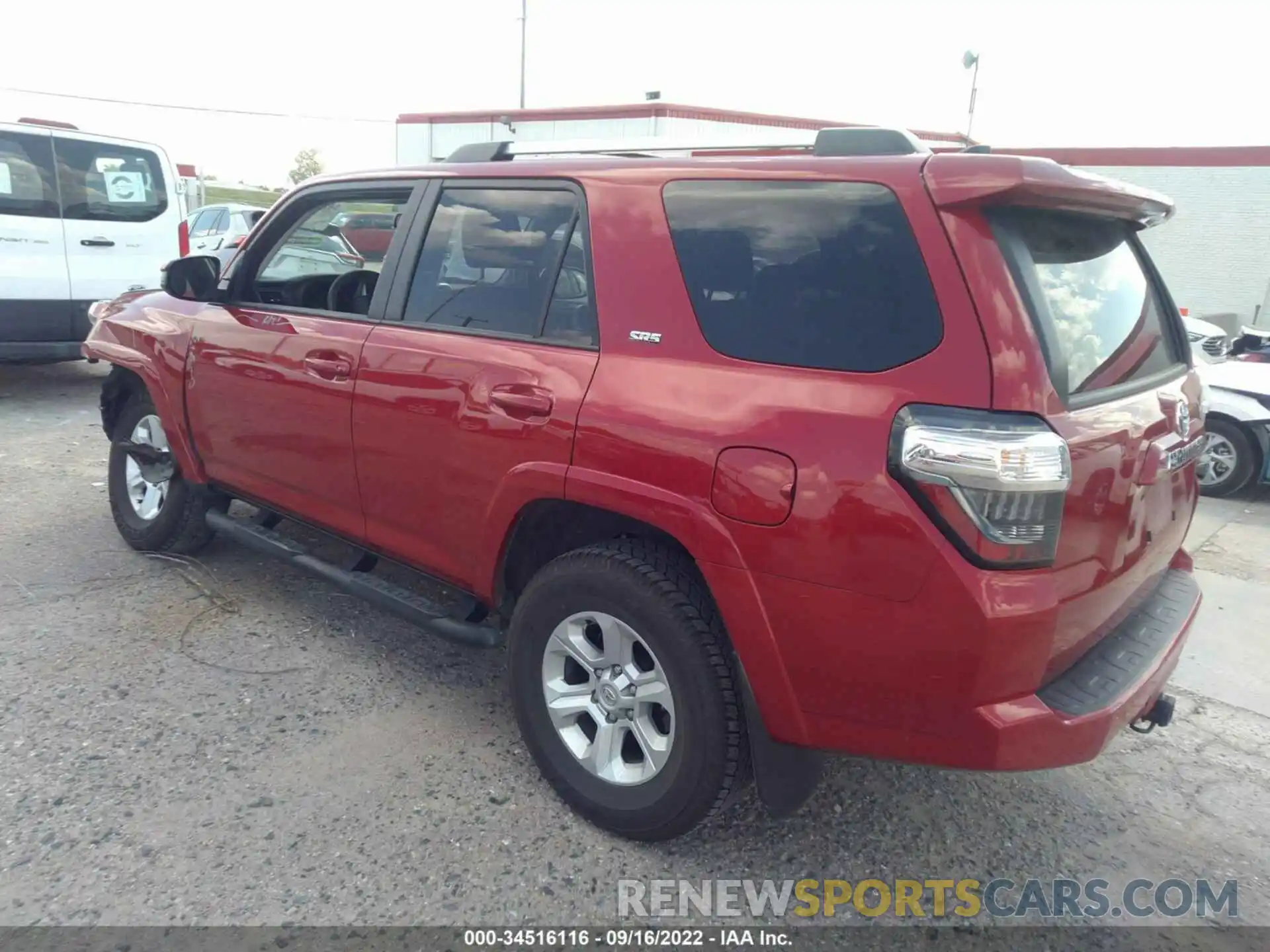 3 Photograph of a damaged car JTEEU5JR9N5263923 TOYOTA 4RUNNER 2022