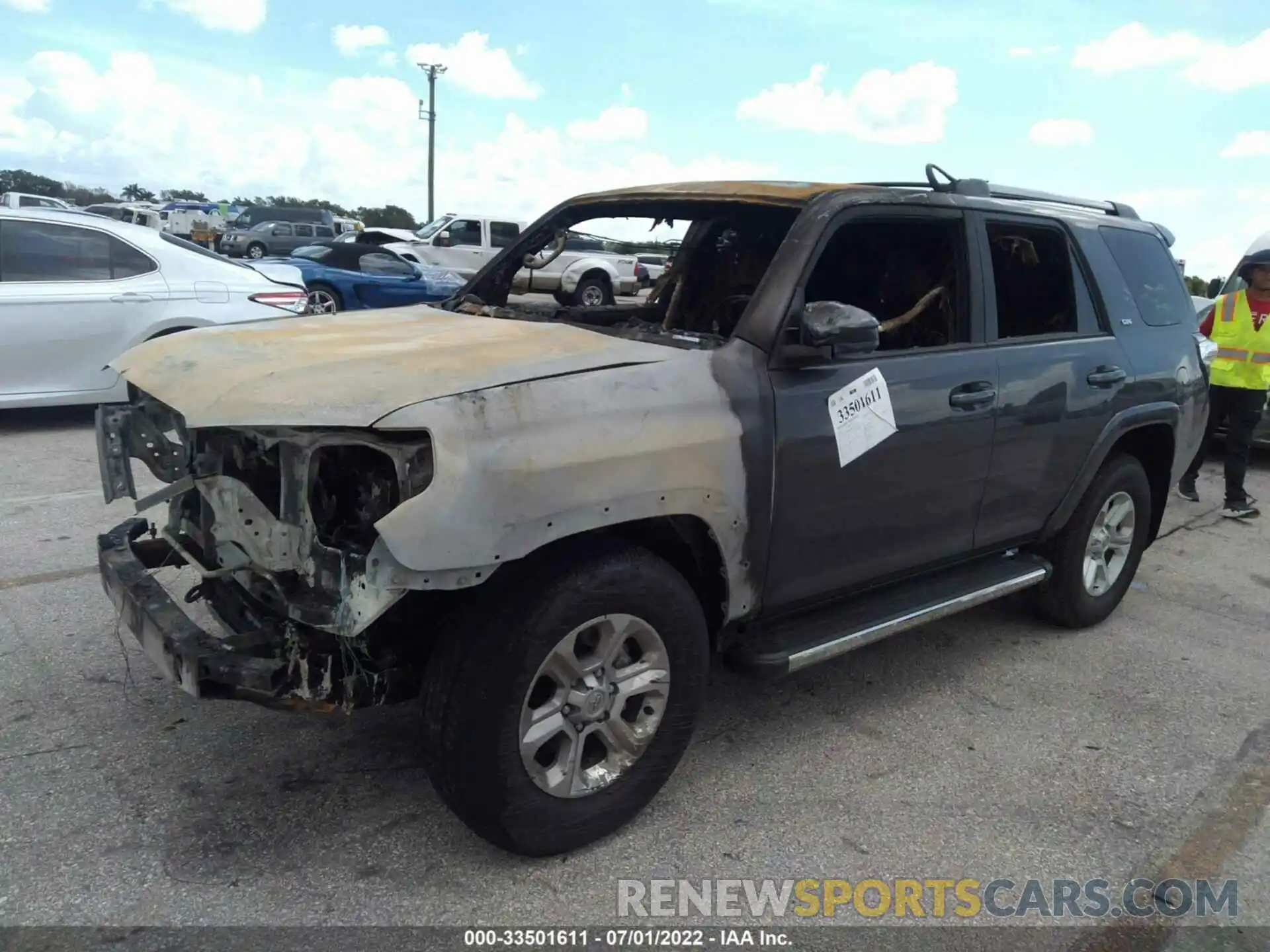 2 Photograph of a damaged car JTEEU5JRXN5258875 TOYOTA 4RUNNER 2022