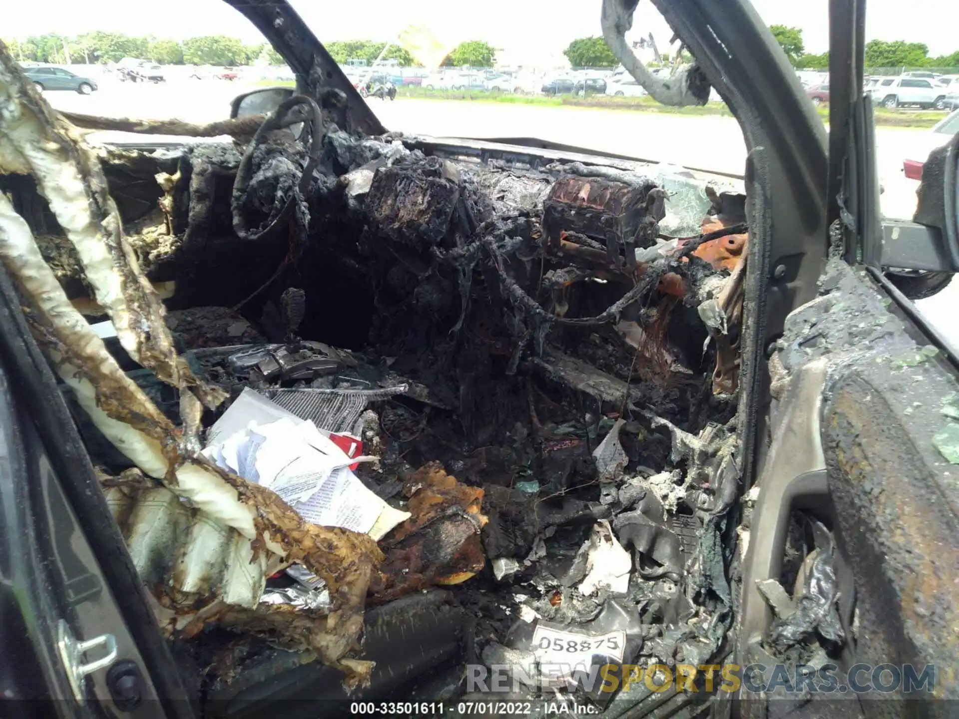 5 Photograph of a damaged car JTEEU5JRXN5258875 TOYOTA 4RUNNER 2022