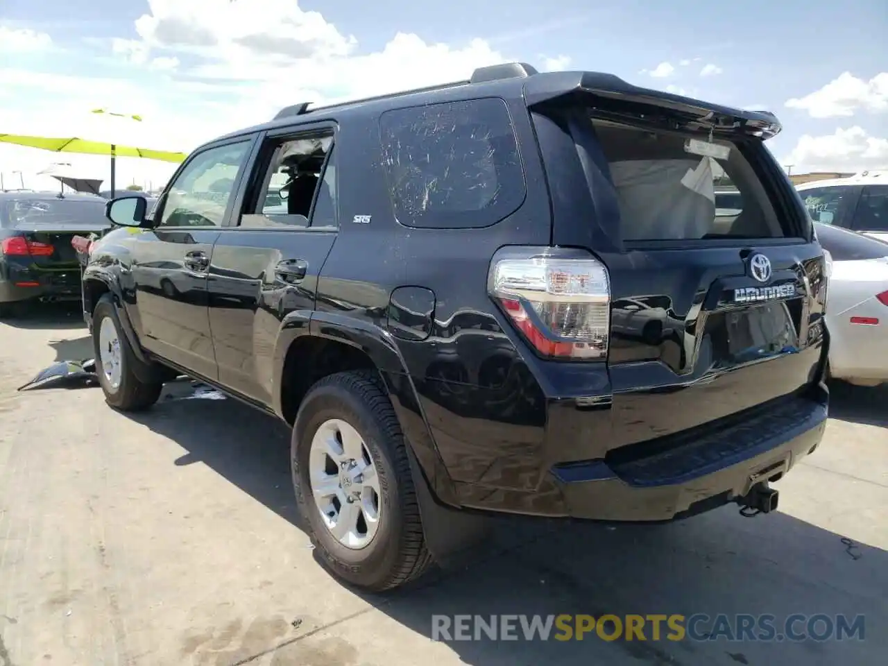 3 Photograph of a damaged car JTEEU5JRXN5260304 TOYOTA 4RUNNER 2022