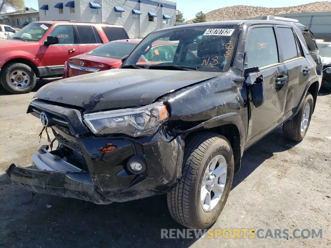 2 Photograph of a damaged car JTEEU5JRXN5262795 TOYOTA 4RUNNER 2022