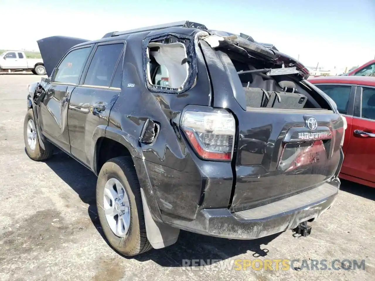 3 Photograph of a damaged car JTEEU5JRXN5262795 TOYOTA 4RUNNER 2022