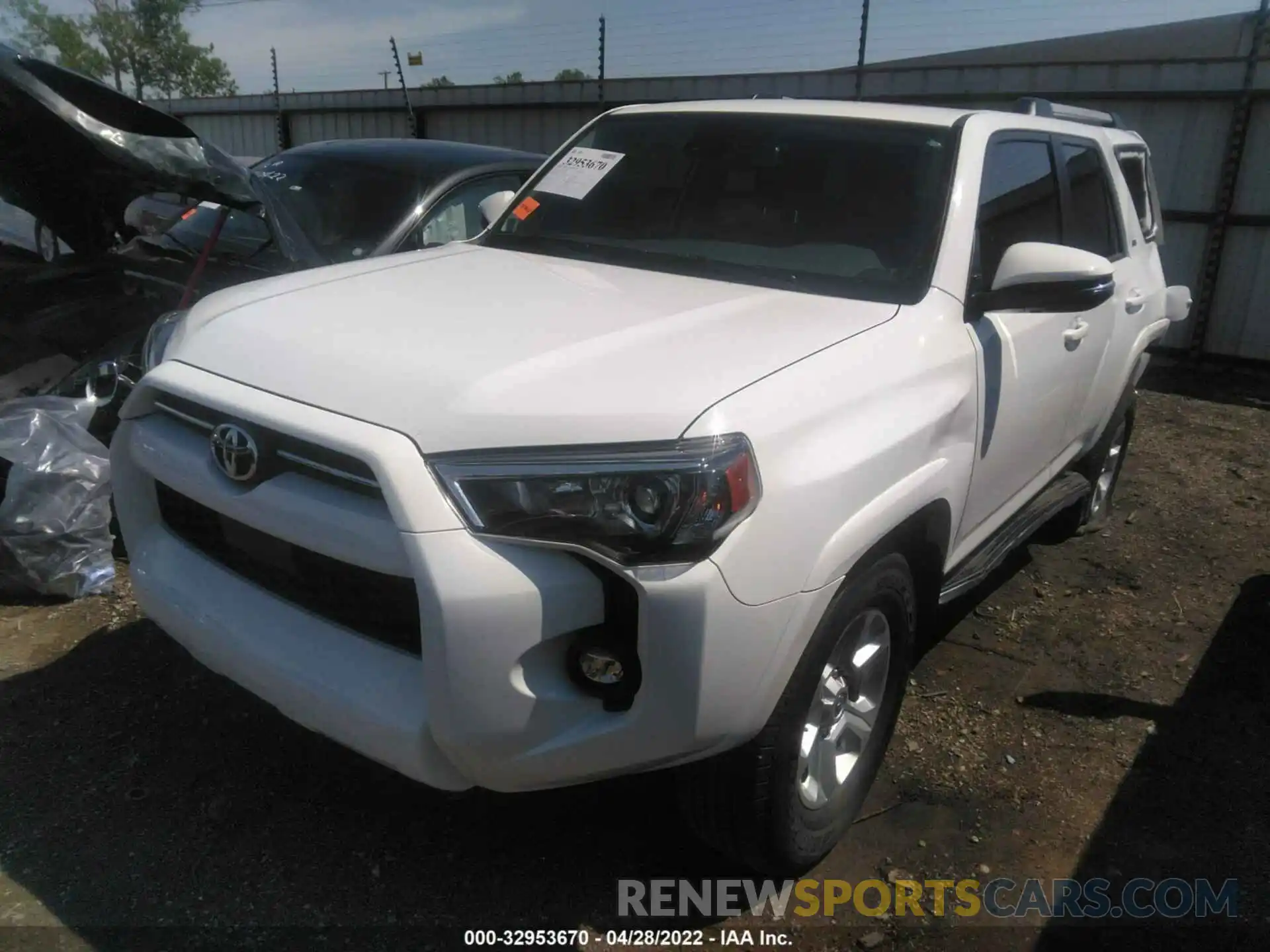 2 Photograph of a damaged car JTEFU5JR1N5255318 TOYOTA 4RUNNER 2022