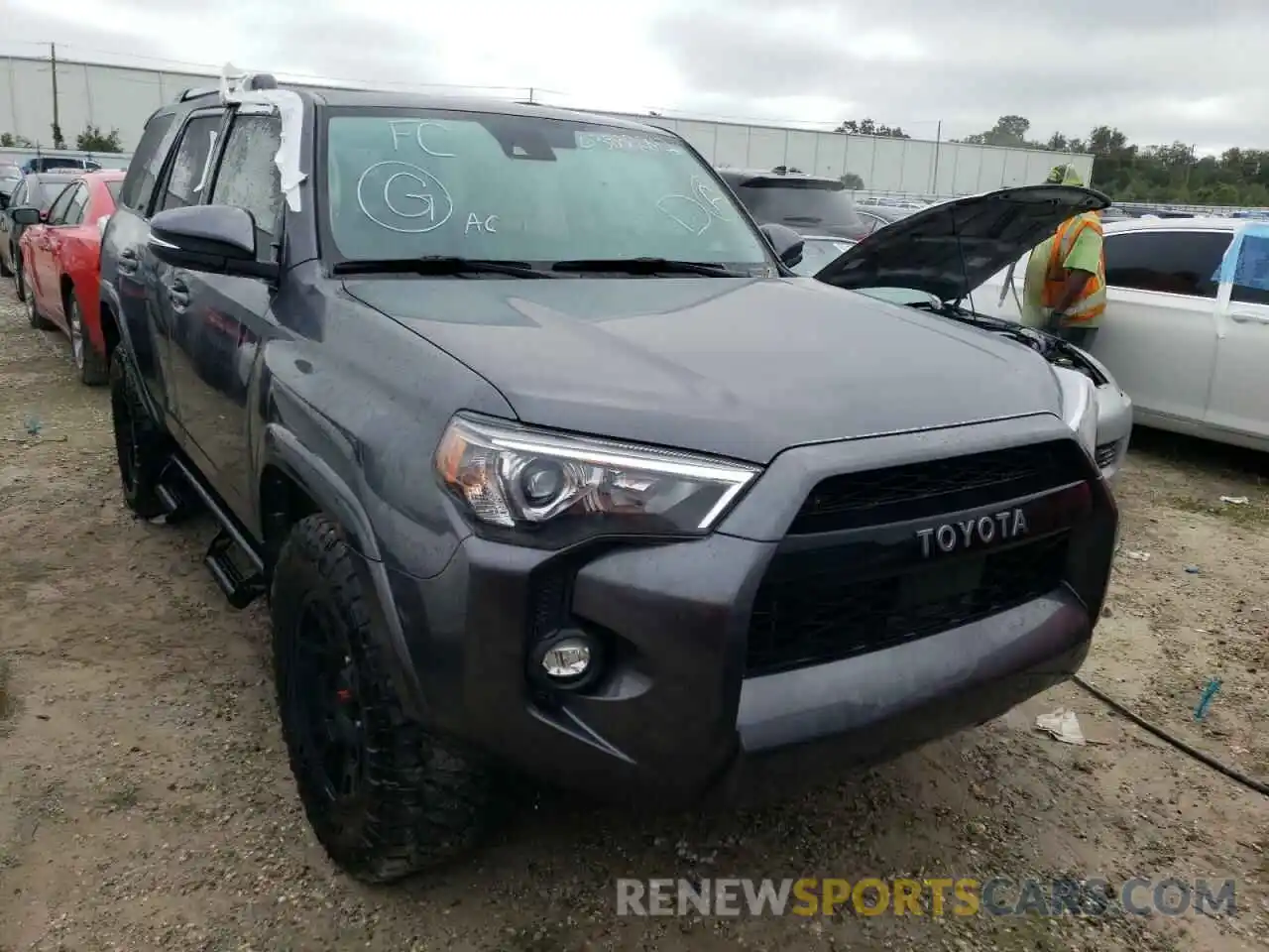 1 Photograph of a damaged car JTEFU5JR2N5271205 TOYOTA 4RUNNER 2022