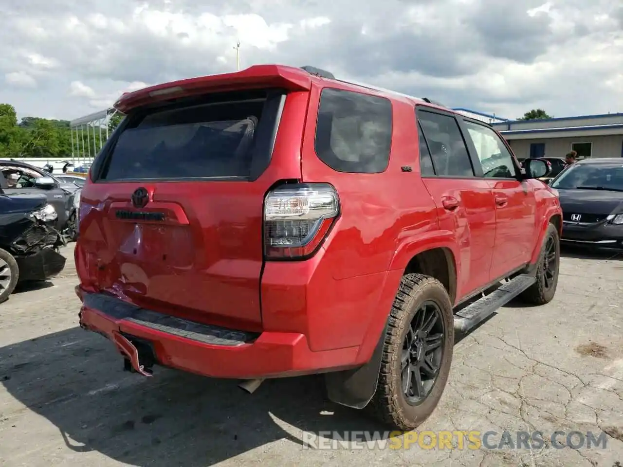 4 Photograph of a damaged car JTEFU5JR3N5266014 TOYOTA 4RUNNER 2022