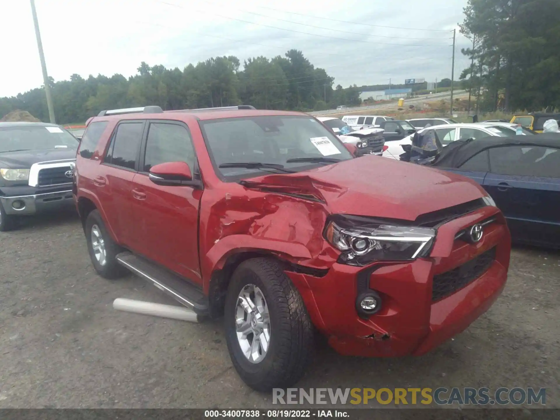 1 Photograph of a damaged car JTEFU5JR6N5252320 TOYOTA 4RUNNER 2022