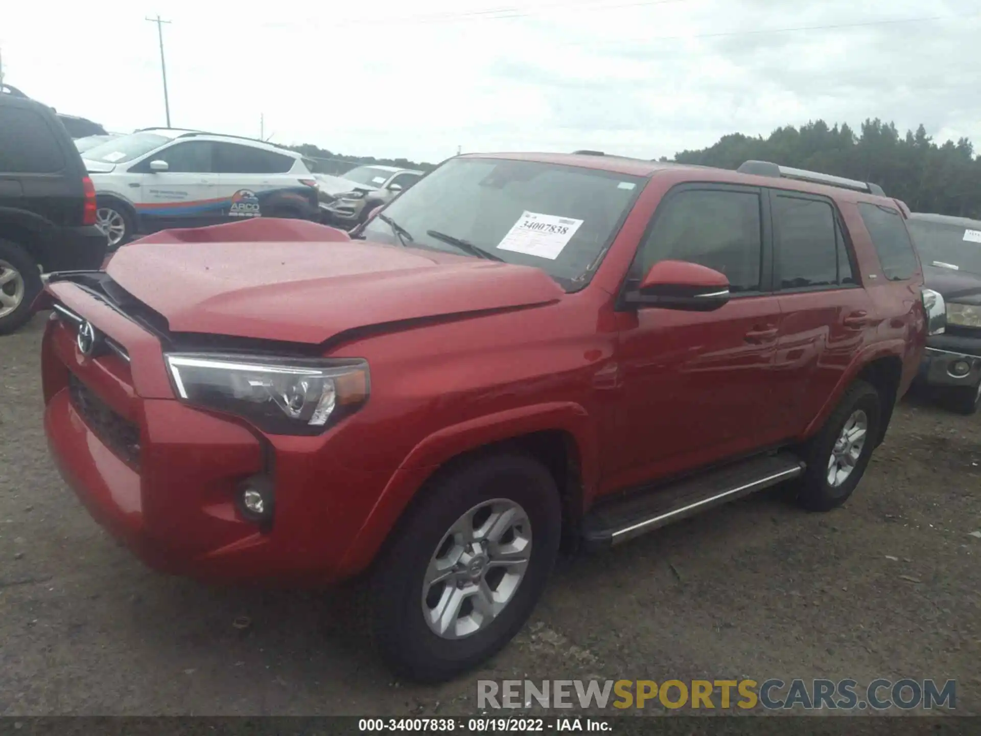 2 Photograph of a damaged car JTEFU5JR6N5252320 TOYOTA 4RUNNER 2022