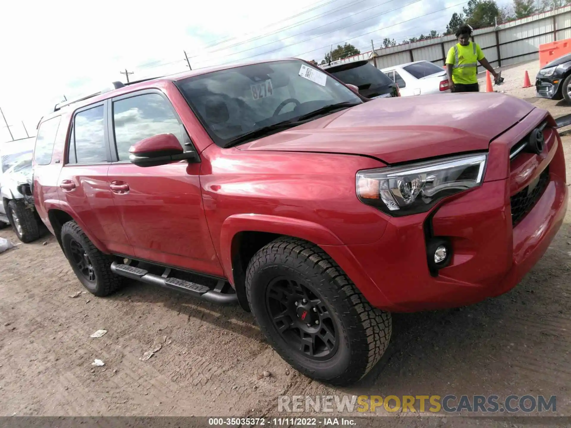 1 Photograph of a damaged car JTEFU5JR6N5269344 TOYOTA 4RUNNER 2022