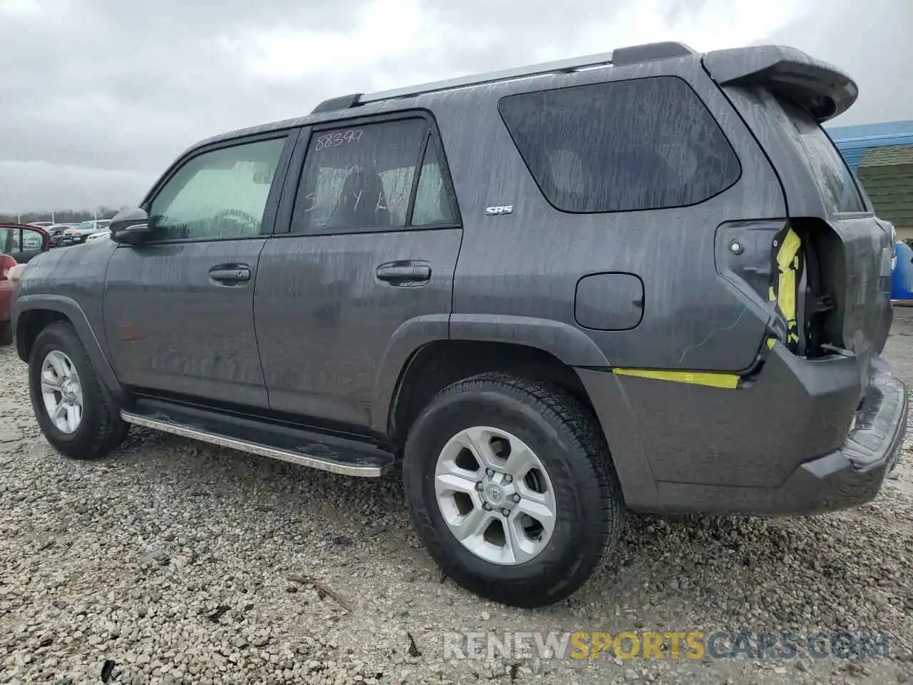 2 Photograph of a damaged car JTEFU5JR6N5269442 TOYOTA 4RUNNER 2022