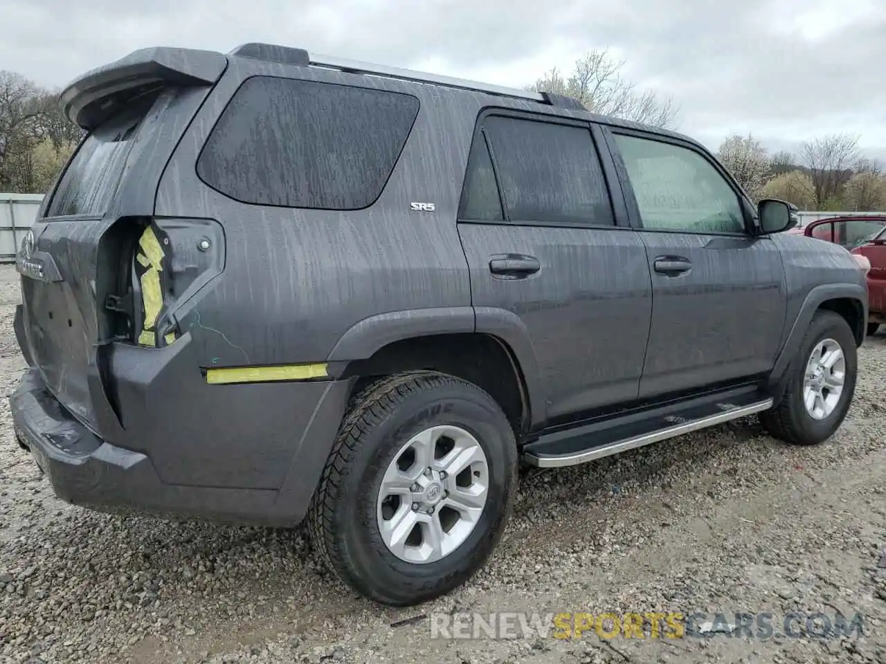 3 Photograph of a damaged car JTEFU5JR6N5269442 TOYOTA 4RUNNER 2022