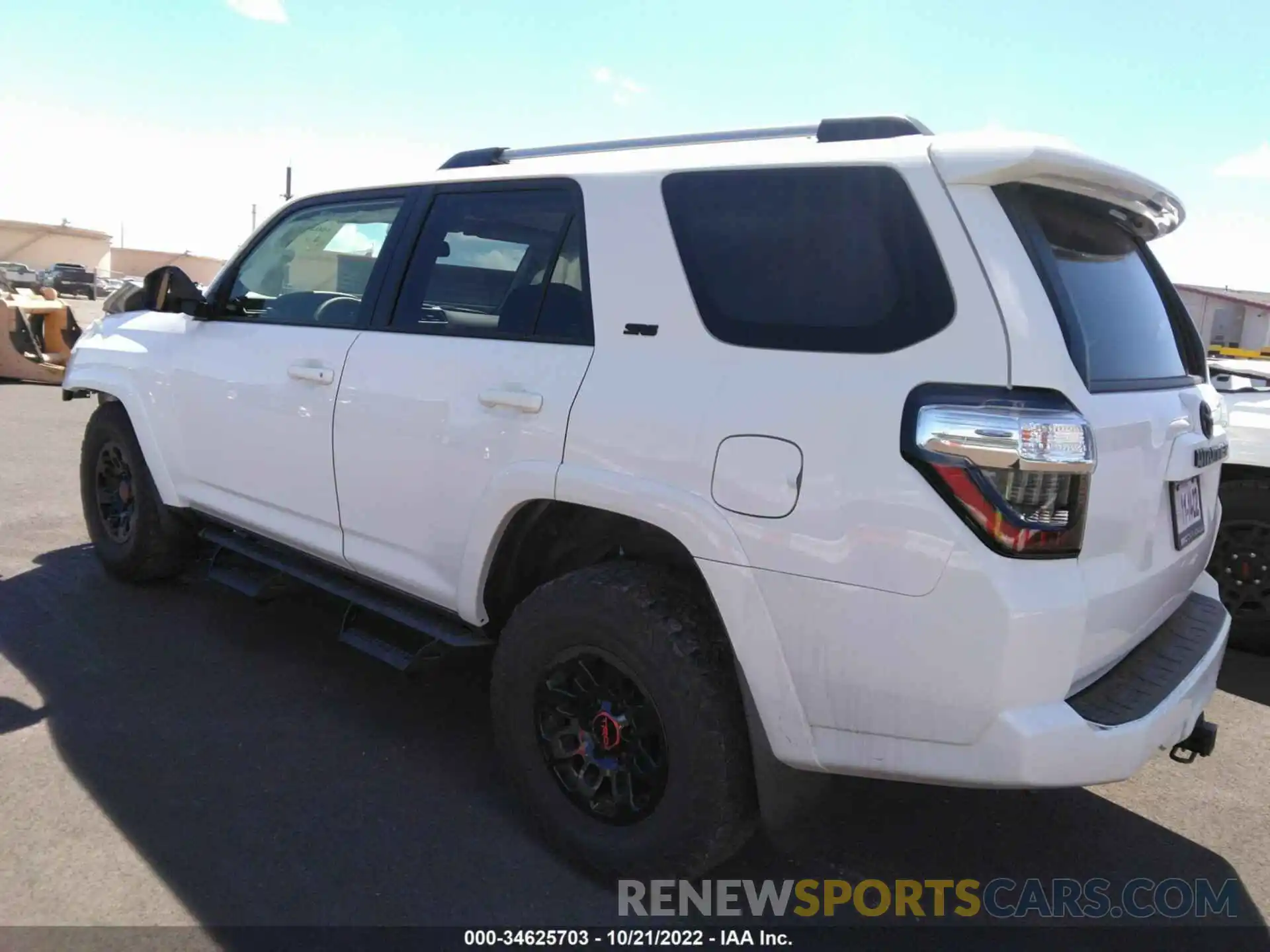 3 Photograph of a damaged car JTEFU5JR7N5277341 TOYOTA 4RUNNER 2022