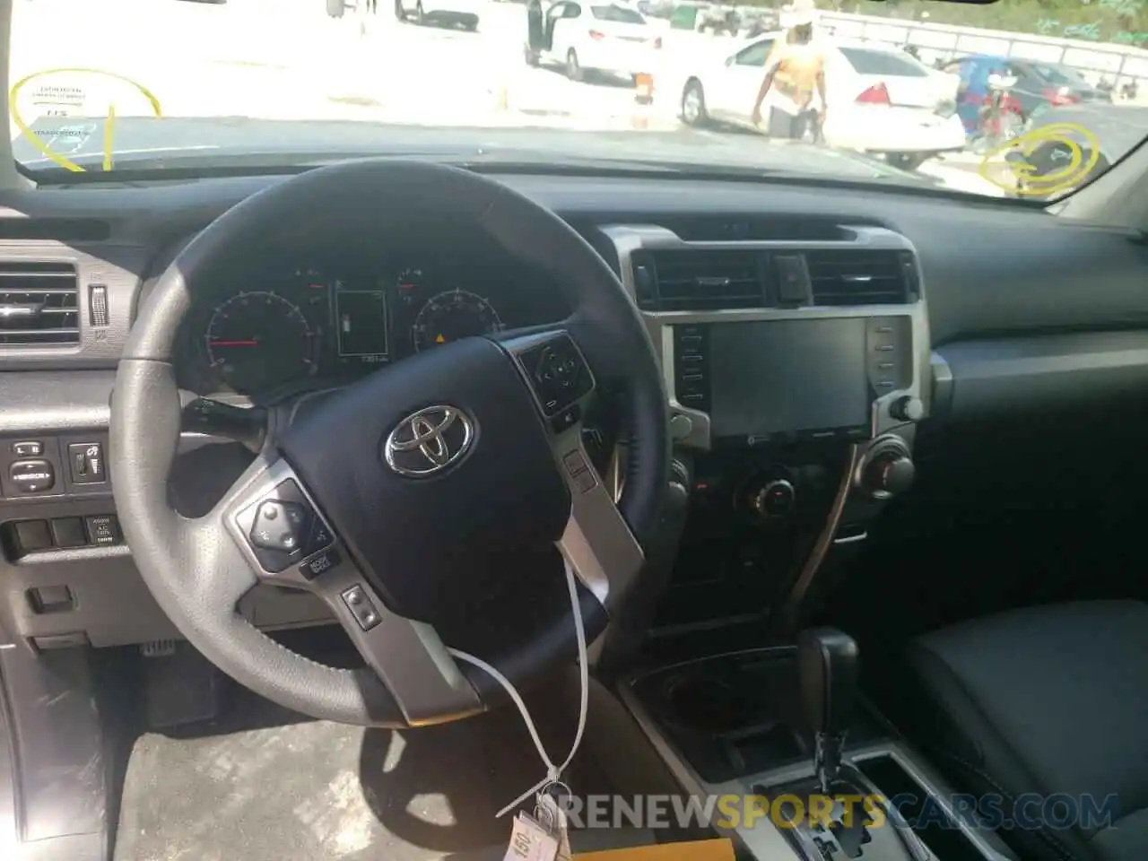 9 Photograph of a damaged car JTEFU5JR8N5253422 TOYOTA 4RUNNER 2022