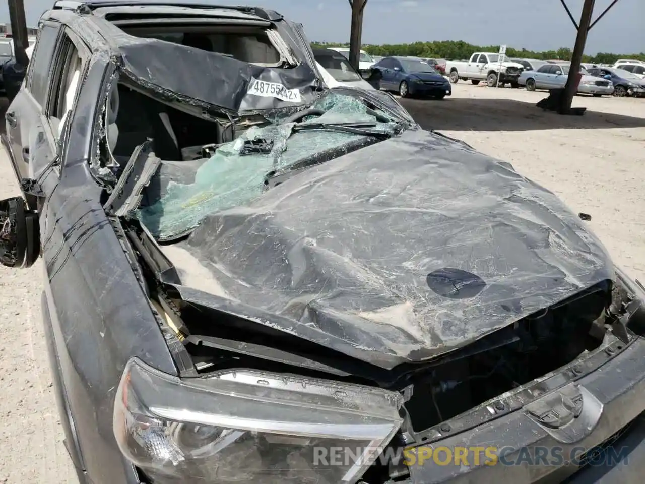 9 Photograph of a damaged car JTEFU5JR8N5254795 TOYOTA 4RUNNER 2022